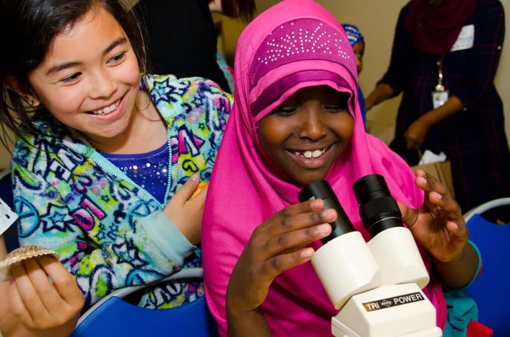 On Site Classes Seattle Aquarium   2015 05 15RyanHawk0719Aquarium 1 1024x678 